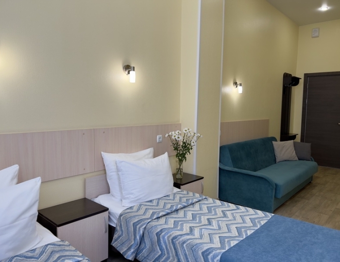 Улучшенный Семейный 4-местный 1-комнатный корпус 3 - Санаторий «Голубая волна» Алушта