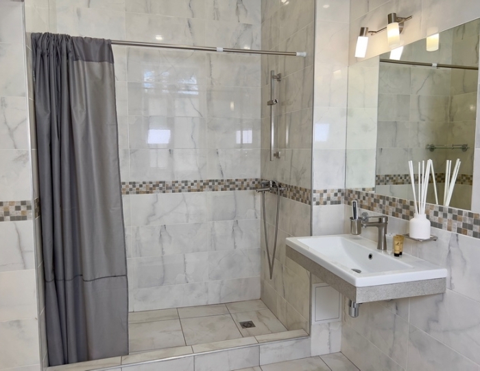 Улучшенный Семейный 4-местный 1-комнатный корпус 3 - Санаторий «Голубая волна» Алушта