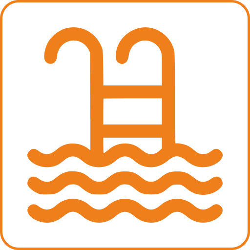 Два открытых бассейна