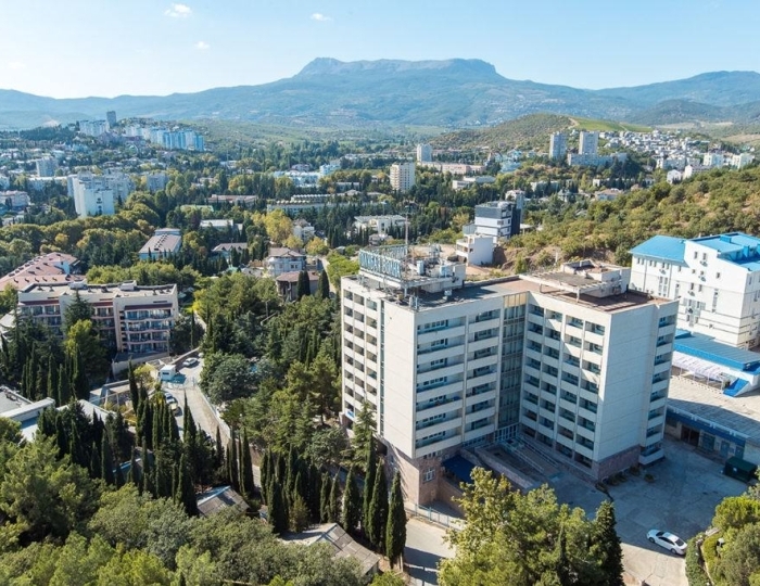 Санаторий «Голубая волна» Алушта