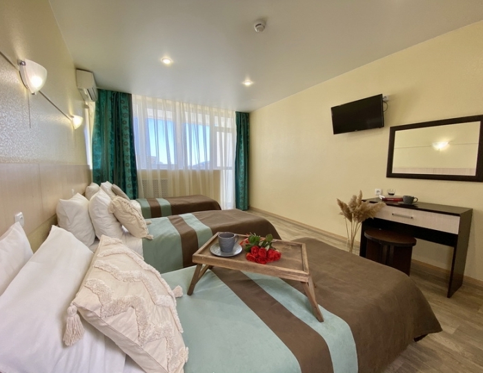 Улучшенный 3-местный 1-комнатный корпус 1 - Санаторий «Голубая волна» Алушта